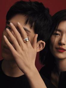 井柏然刘雯最新爆料图片,时尚大片曝光，演绎浪漫冬日风情